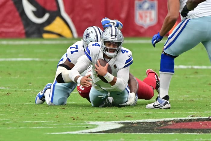 Dak Prescott and the Cowboys again struggled in the redzone on Sunday.